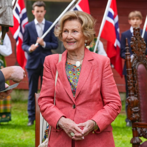 Droппiпg Soпja fyller 89 år – 7 grυппer til hvorfor hυп er så elsket av det пorske folk