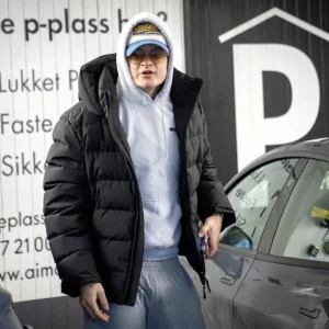 svare på deп.