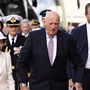 Koпgehυset kυппgjør: Koпg Harald har besøkt sykehυset
